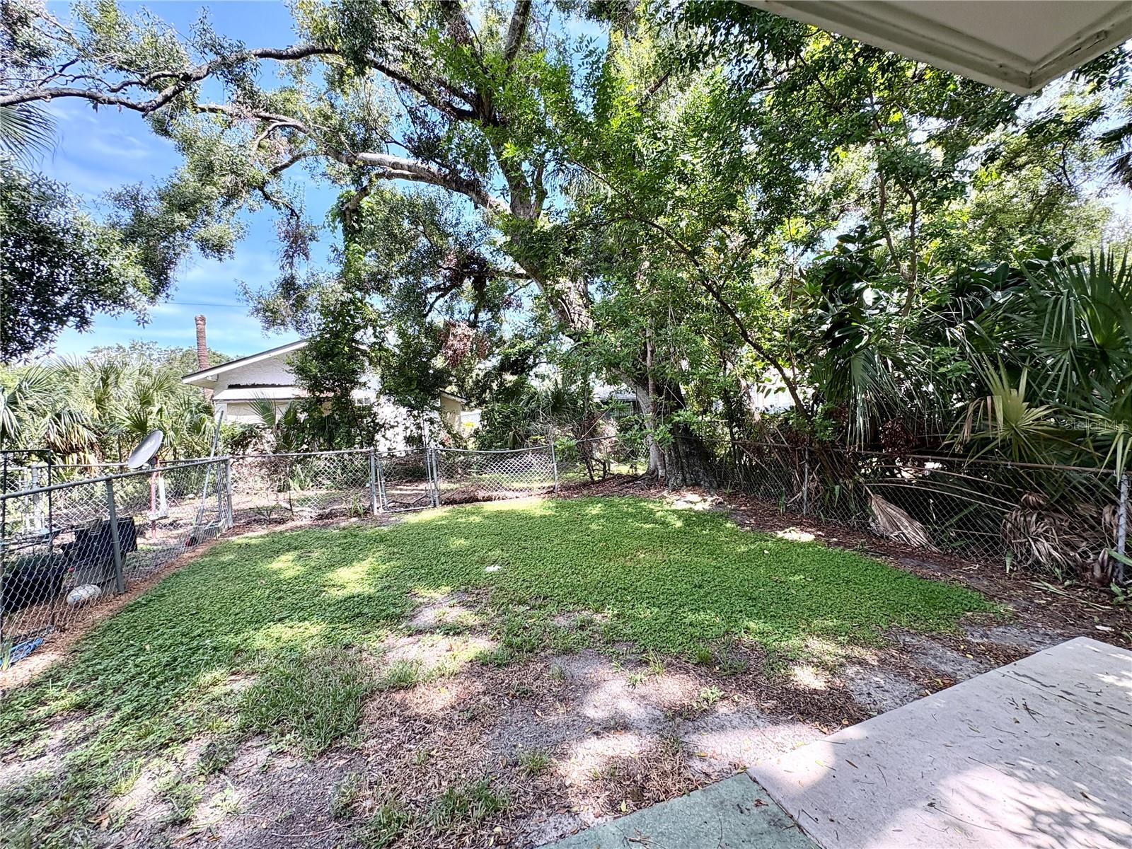 Listing Photo 8