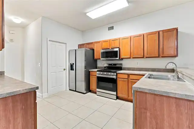 Listing Photo 20