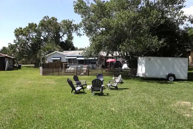 Listing Photo 10