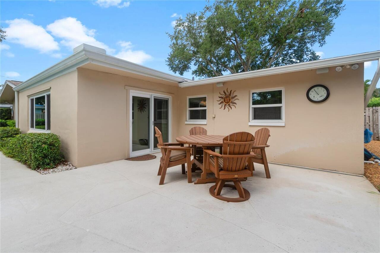 Listing Photo 8