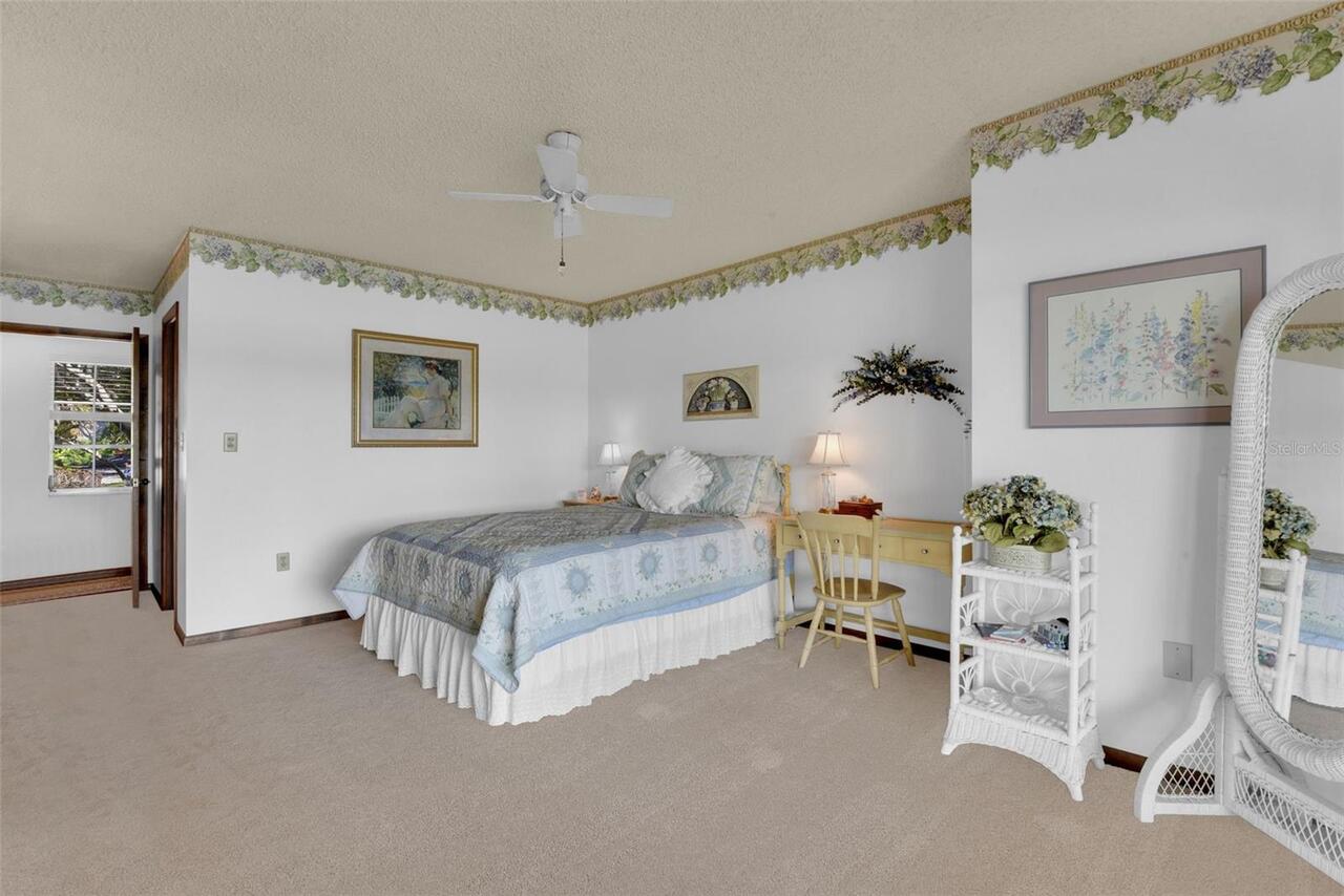 Listing Photo 32