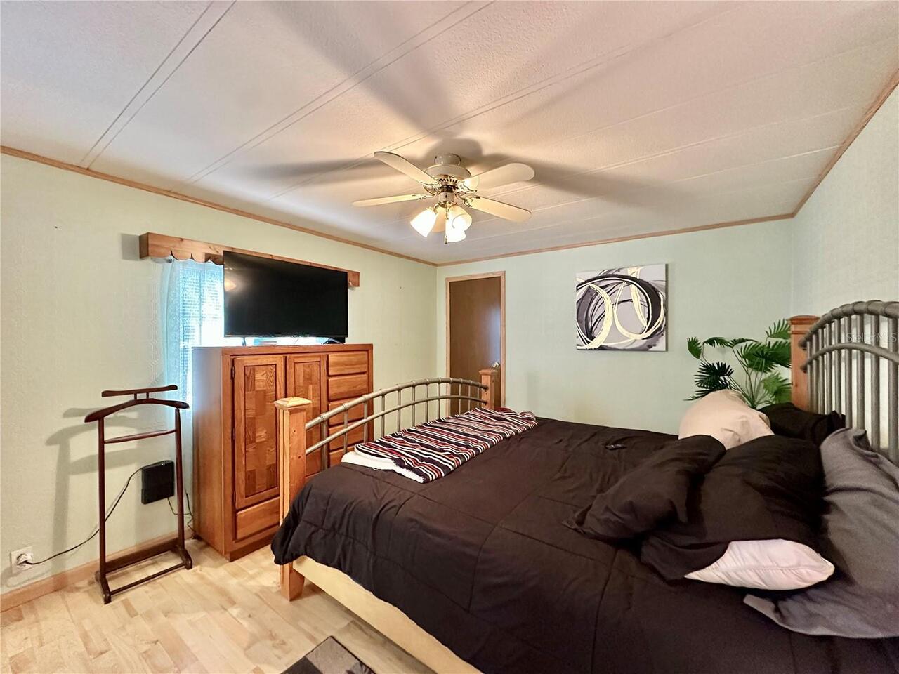 Listing Photo 13