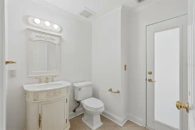 Listing Photo 17