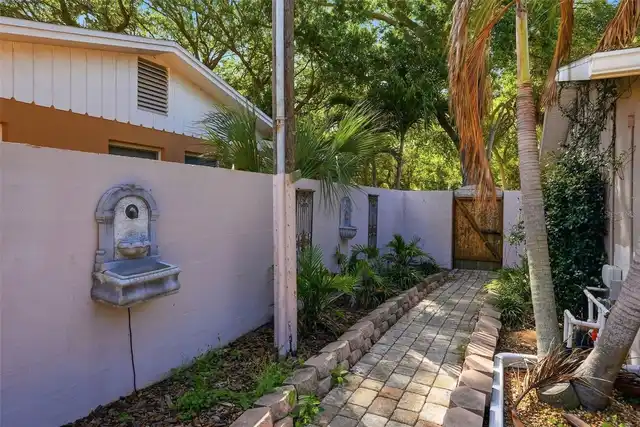 Listing Photo 28