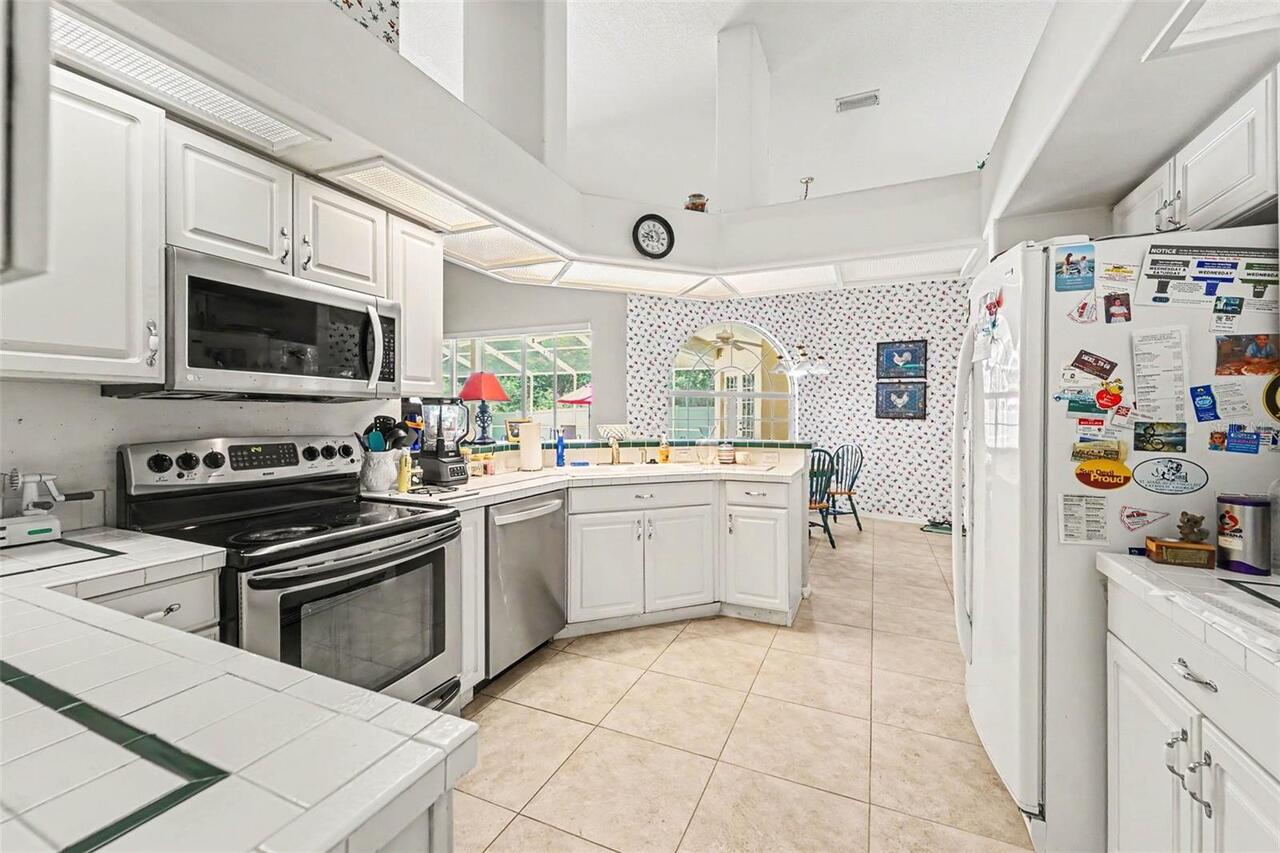 Listing Photo 9