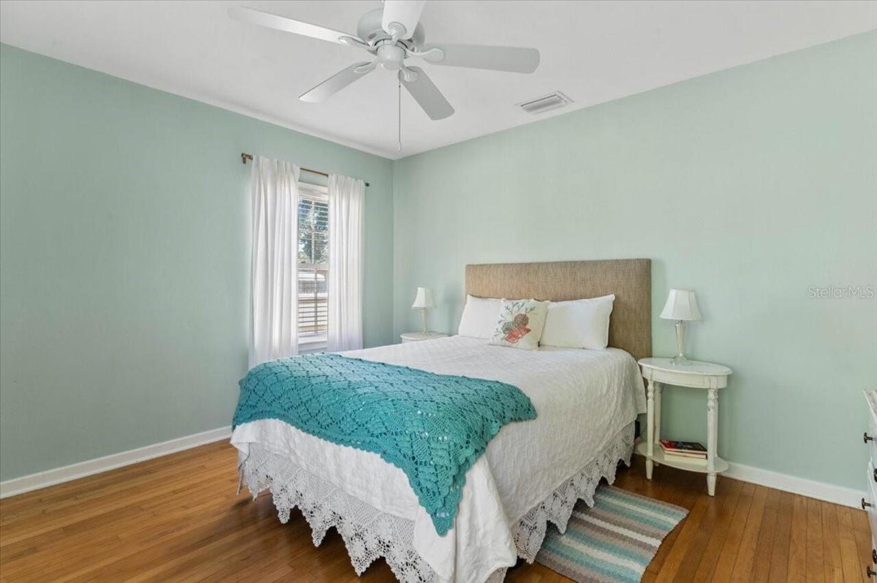 Listing Photo 14