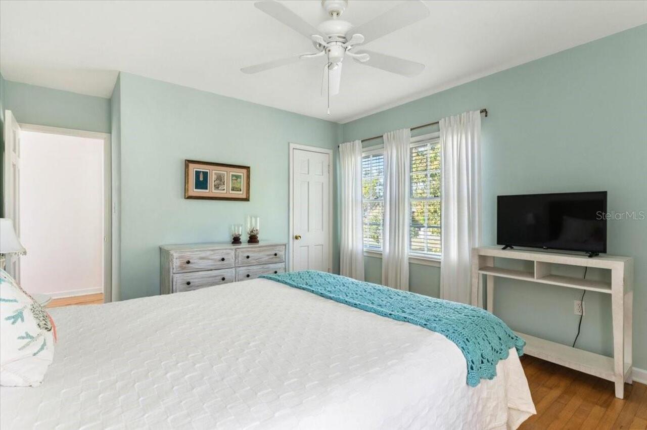 Listing Photo 15