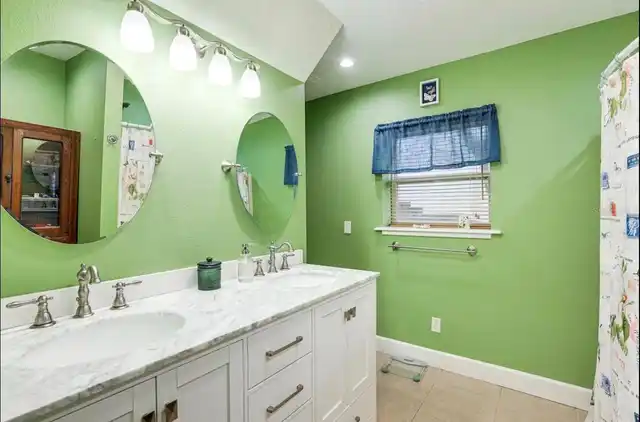 Listing Photo 18