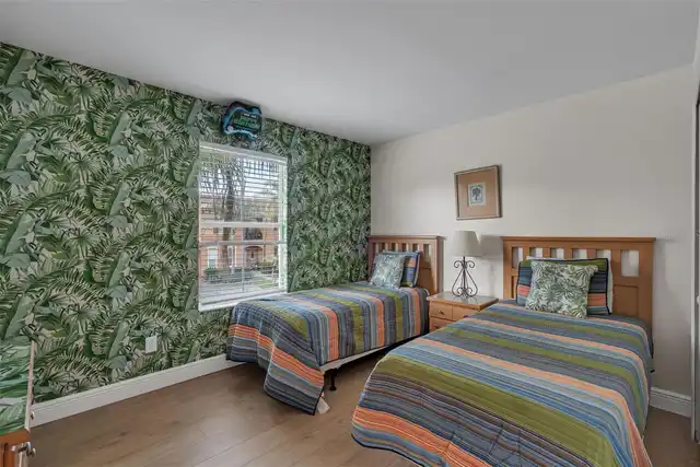 Listing Photo 21