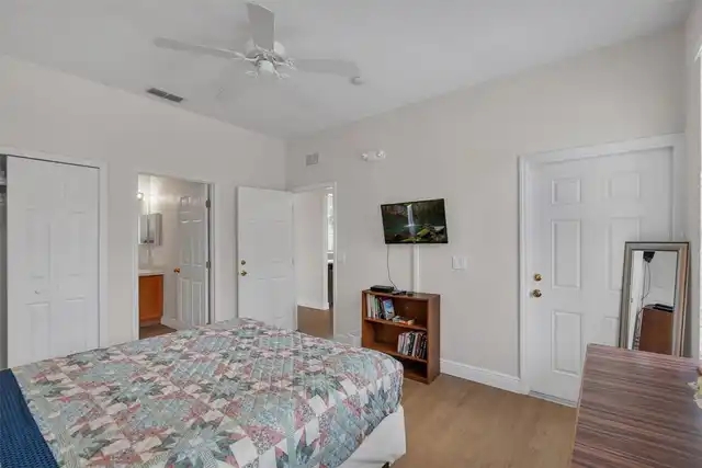 Listing Photo 32