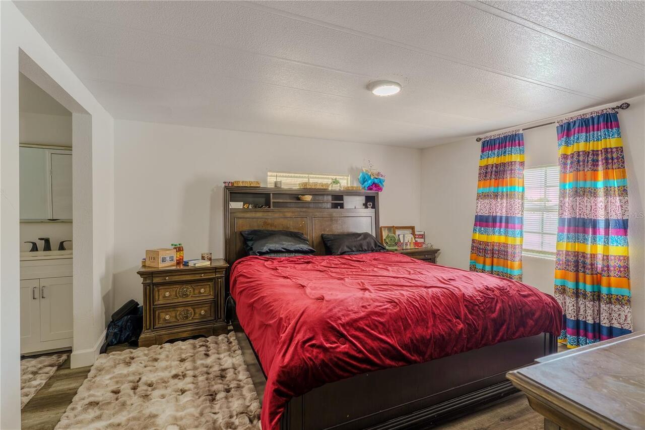 Listing Photo 8