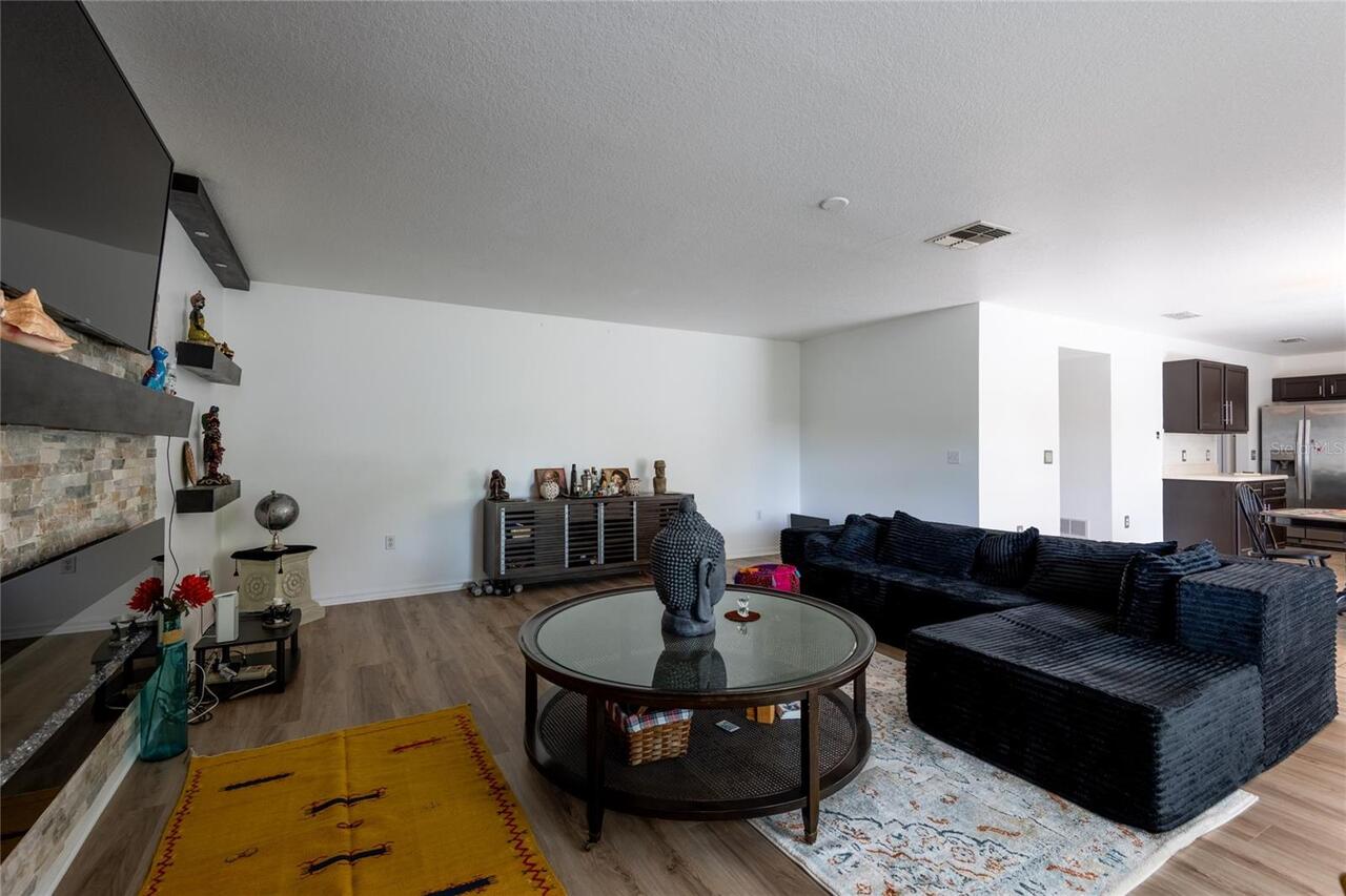 Listing Photo 20