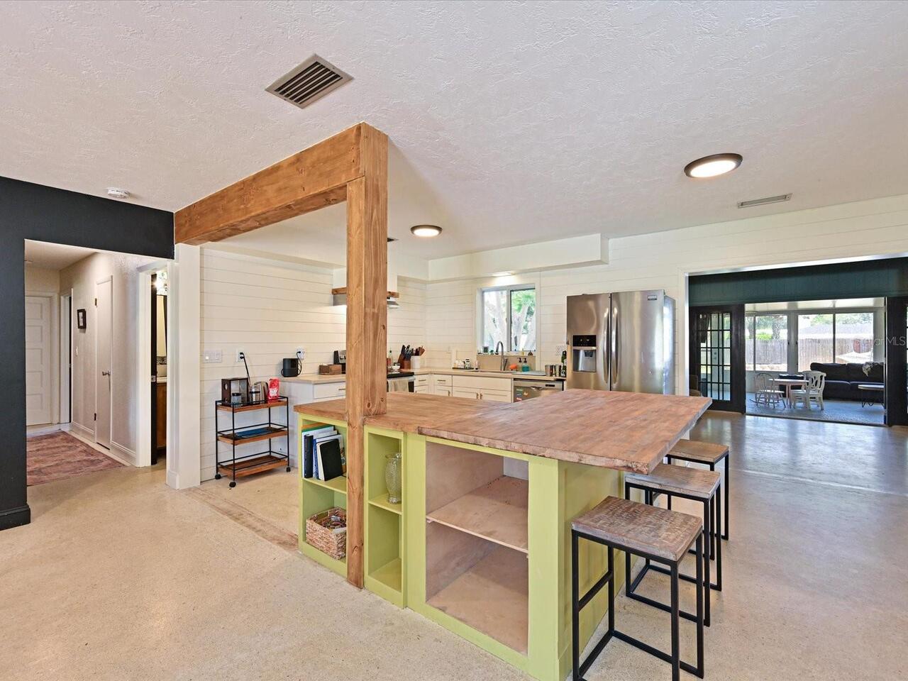 Listing Photo 5