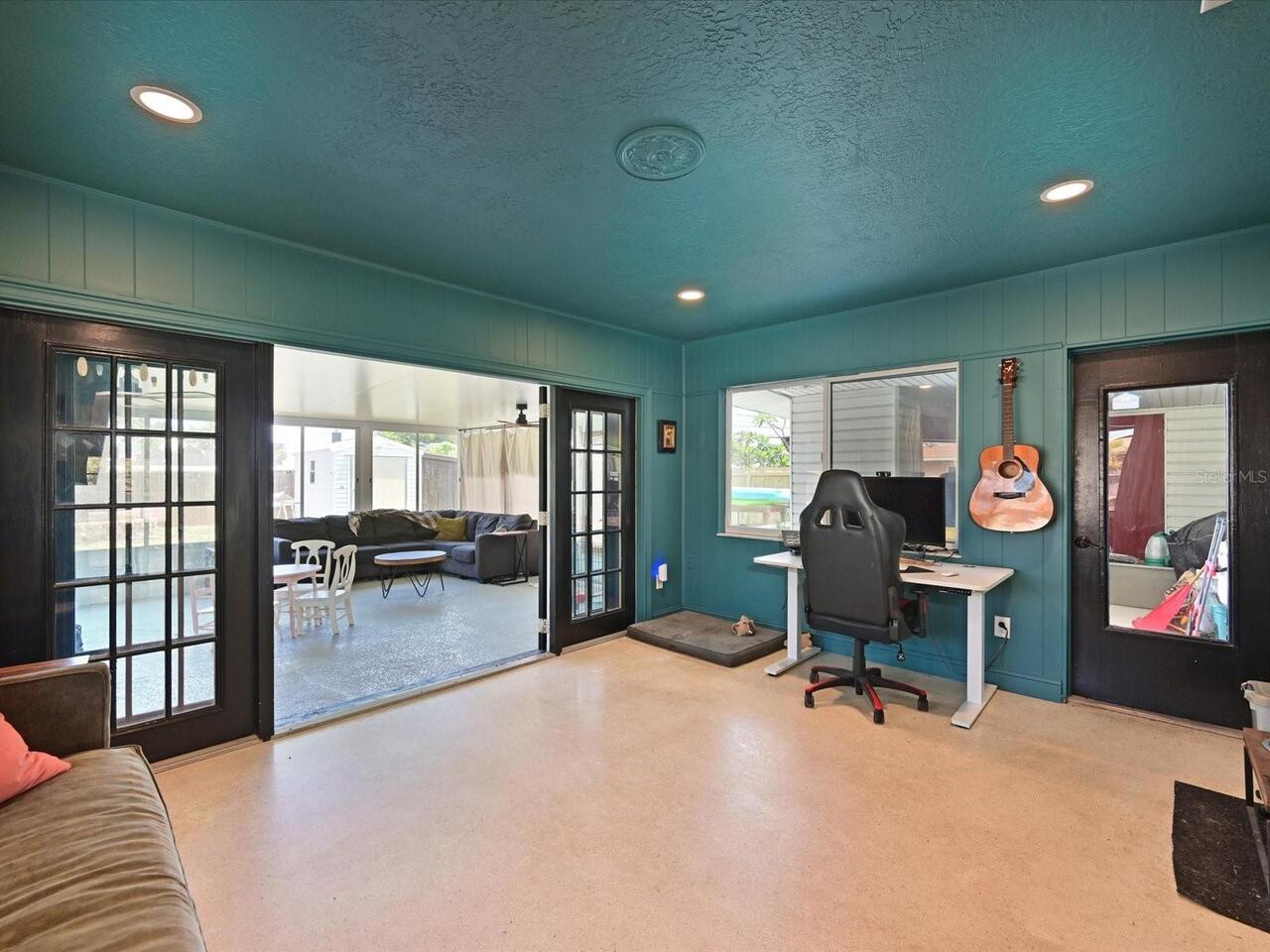 Listing Photo 8