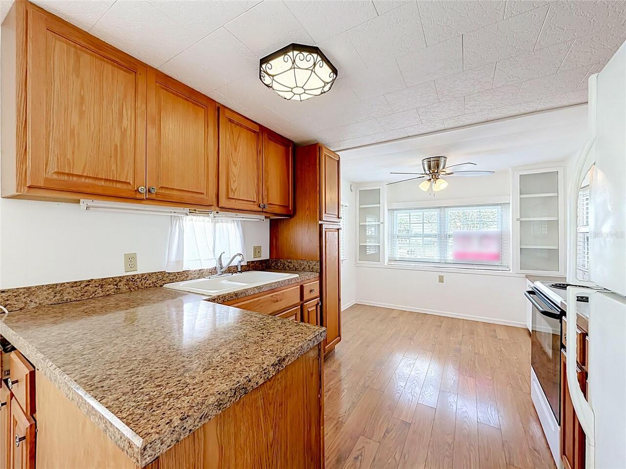 Listing Photo 6