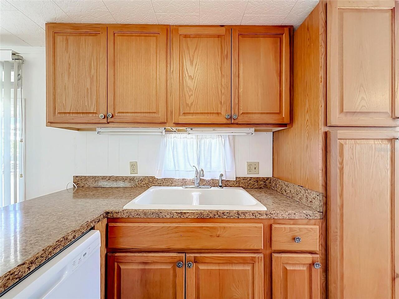 Listing Photo 7