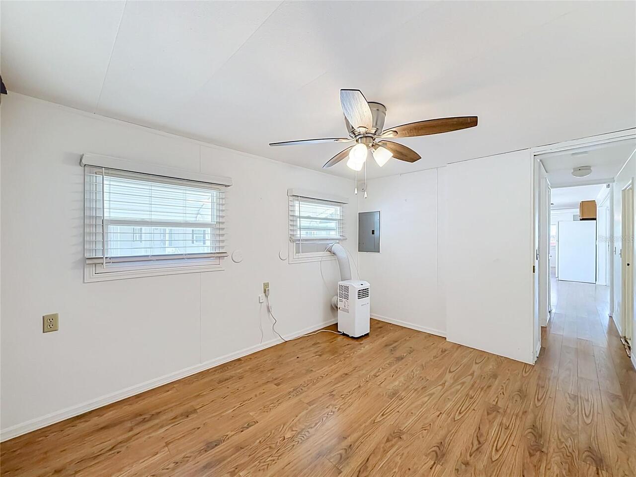 Listing Photo 17