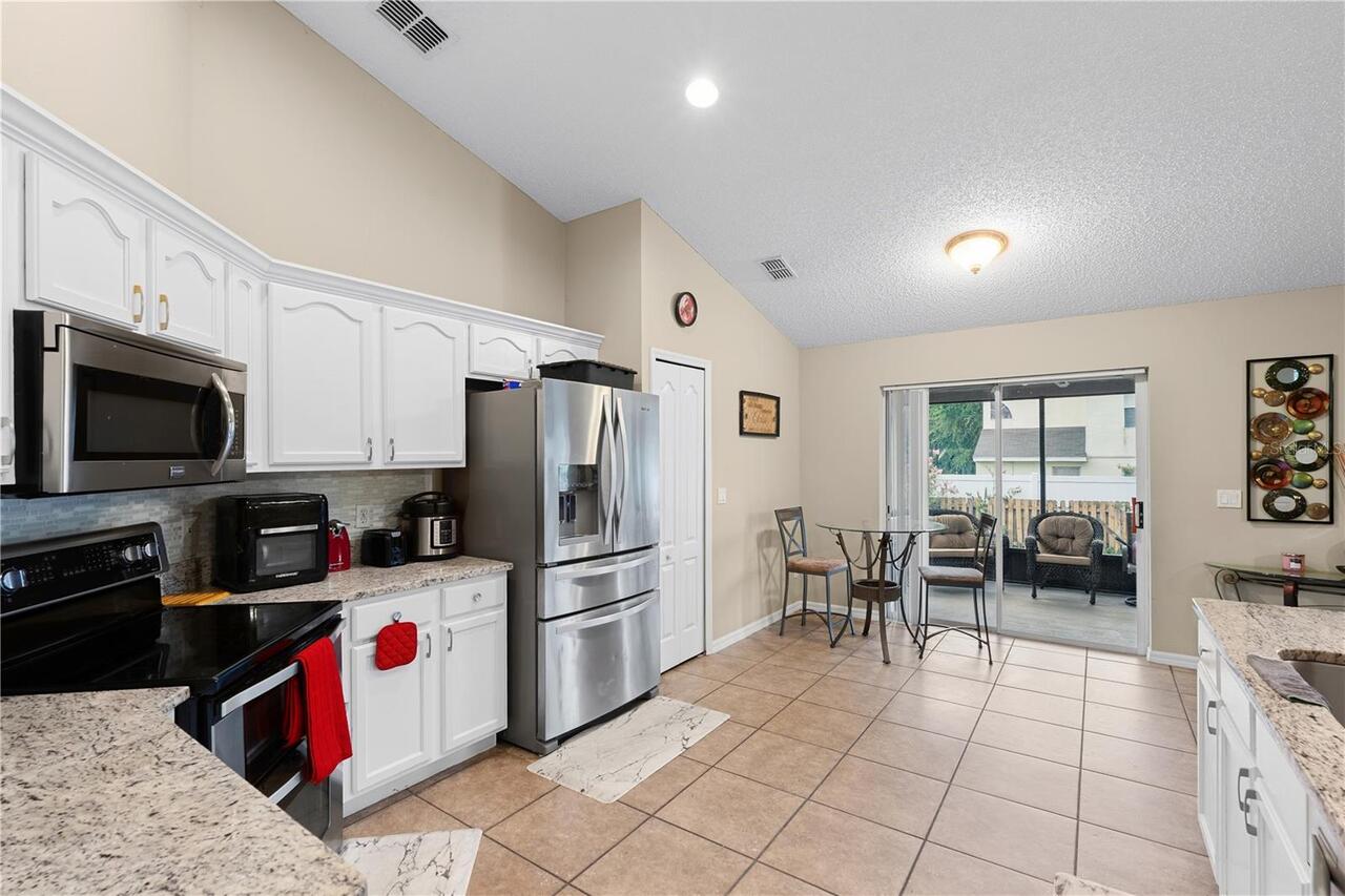 Listing Photo 9