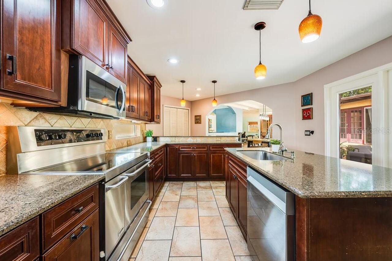 Listing Photo 18