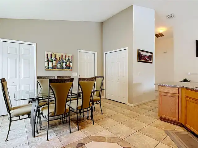 Listing Photo 7