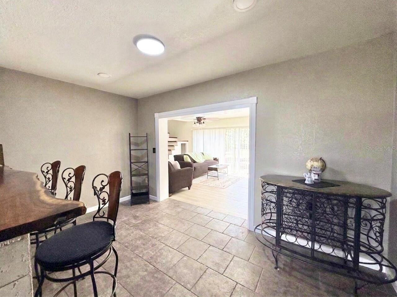 Listing Photo 8