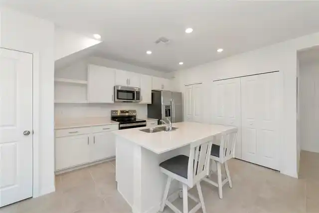 Listing Photo 7