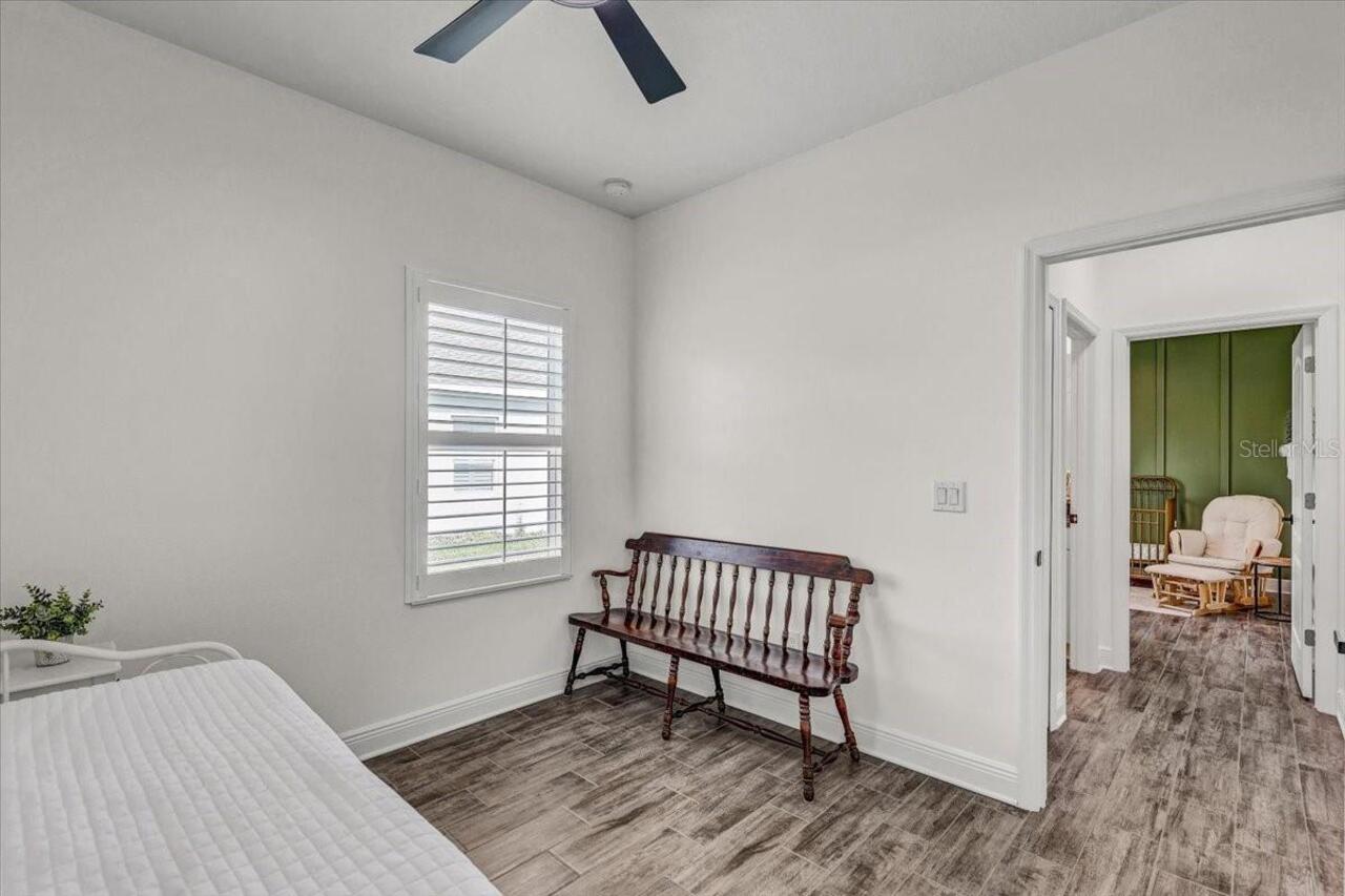 Listing Photo 12