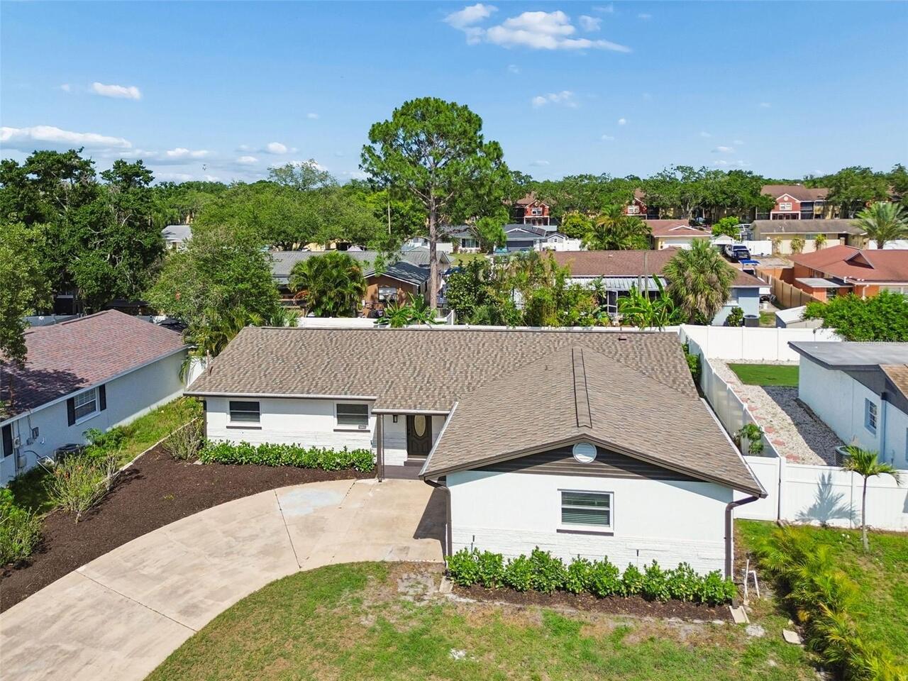 Listing Photo 11