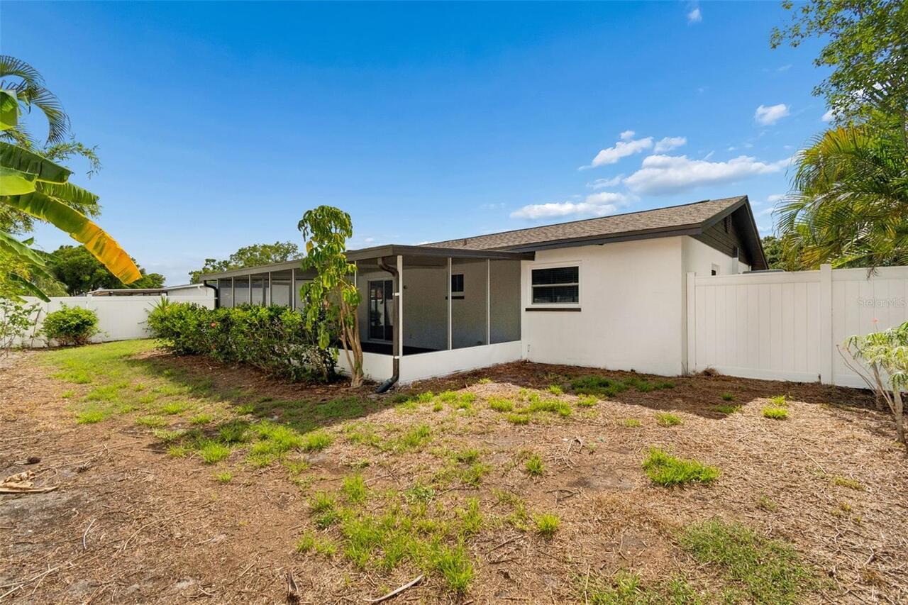 Listing Photo 16