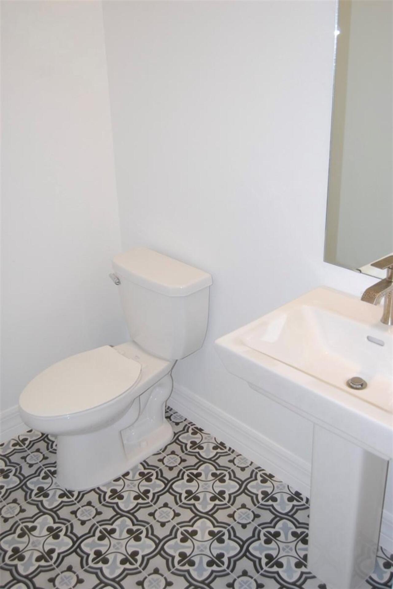 Listing Photo 11