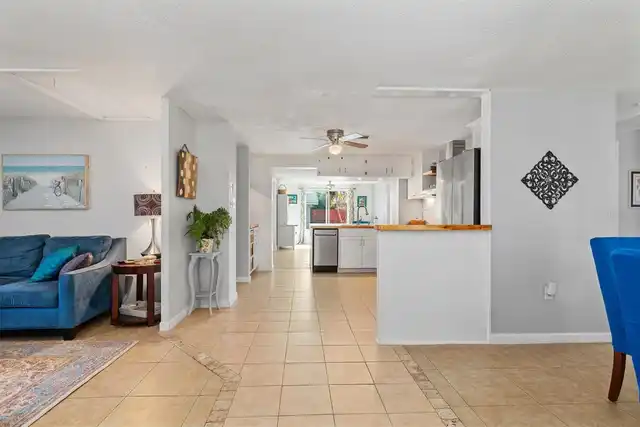 Listing Photo 6