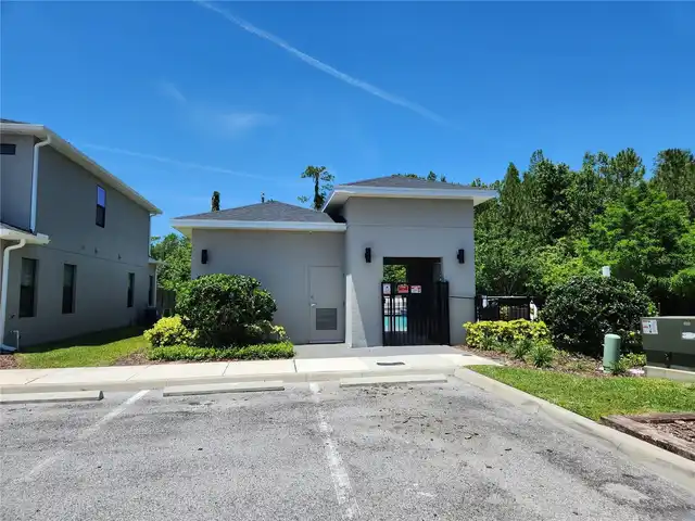 Listing Photo 16