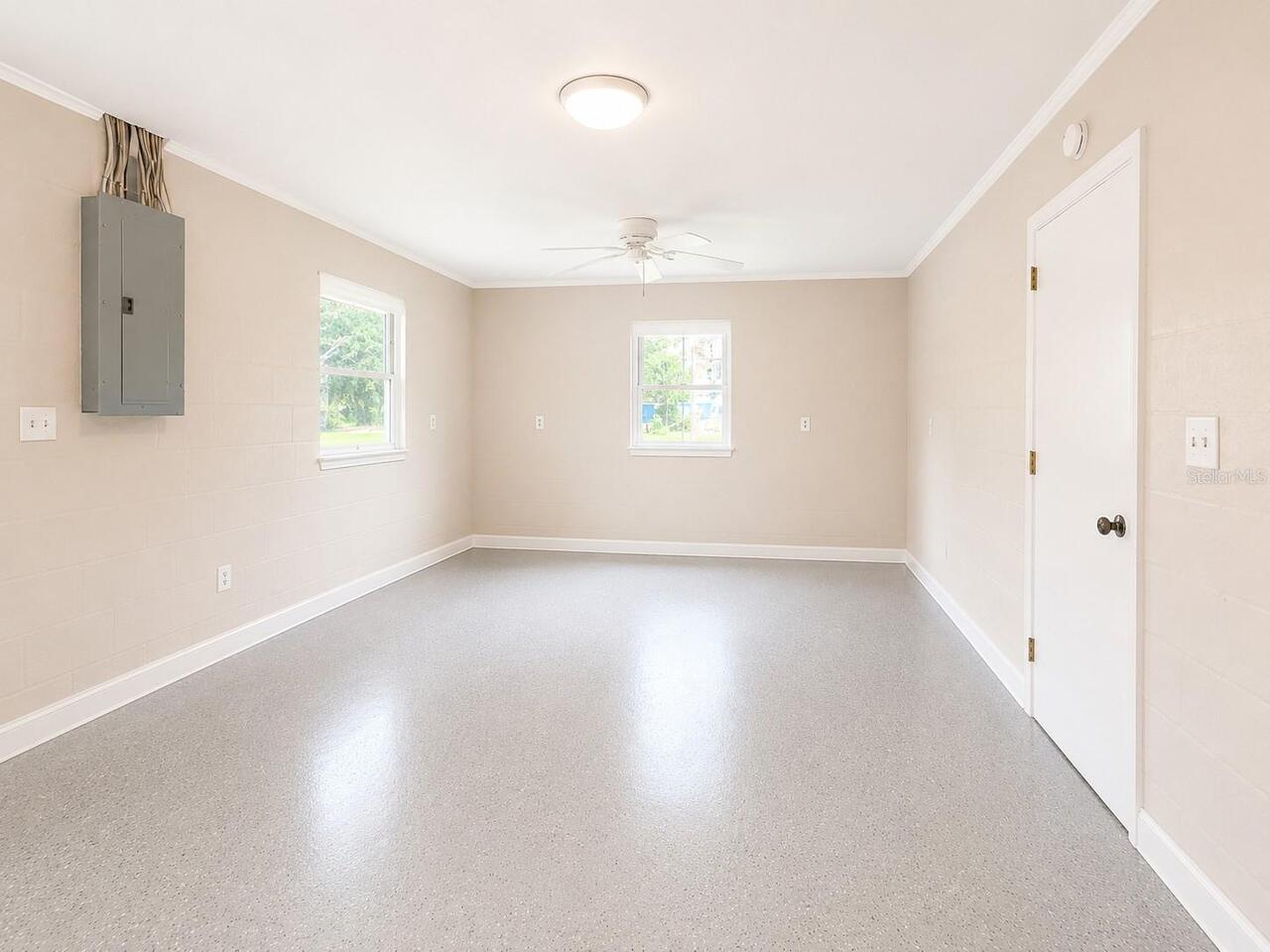 Listing Photo 15