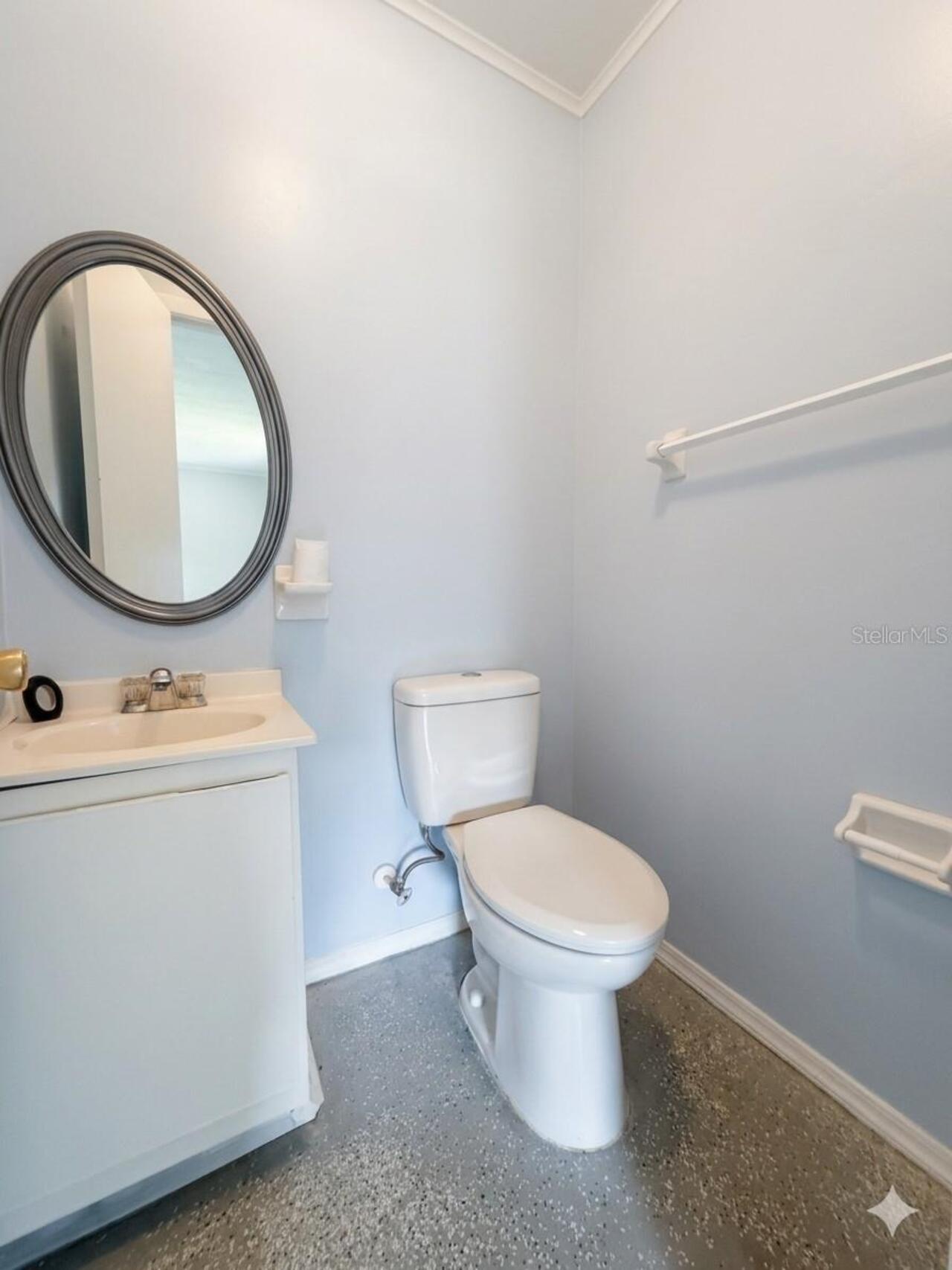 Listing Photo 17