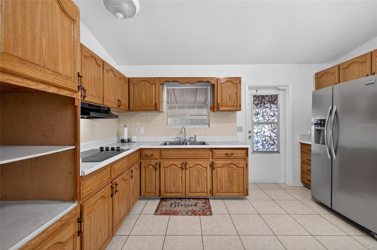 Listing Photo 6