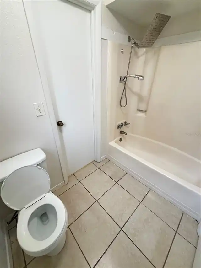Listing Photo 16