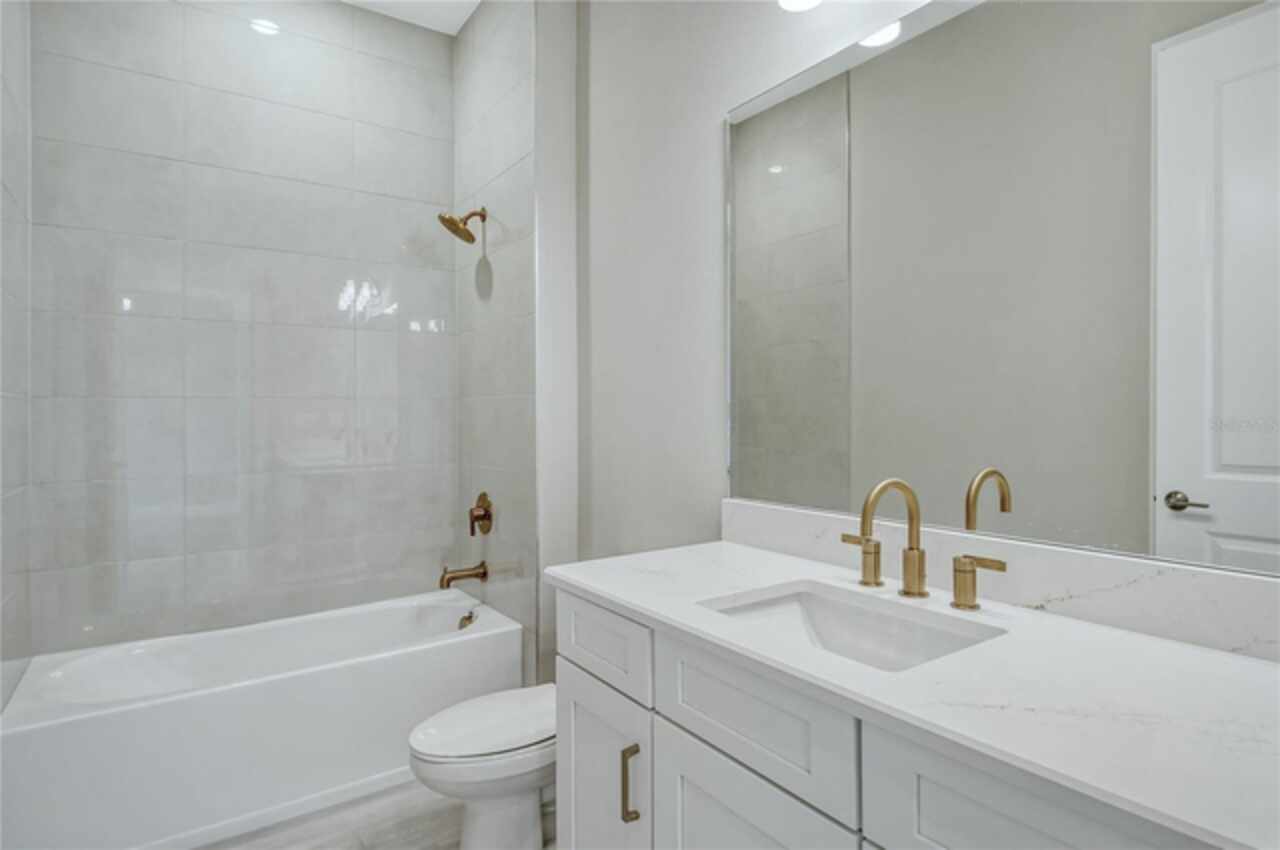 Listing Photo 43