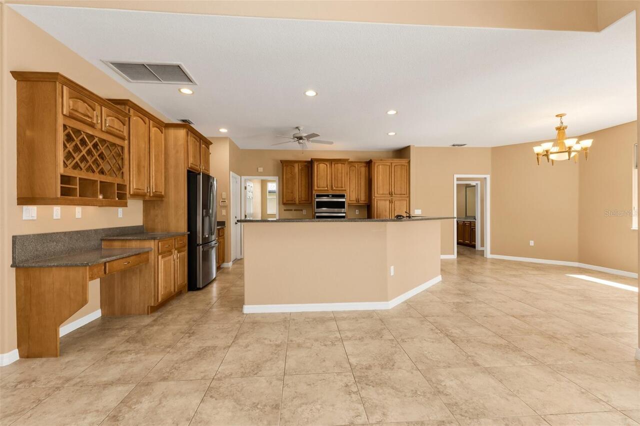 Listing Photo 14