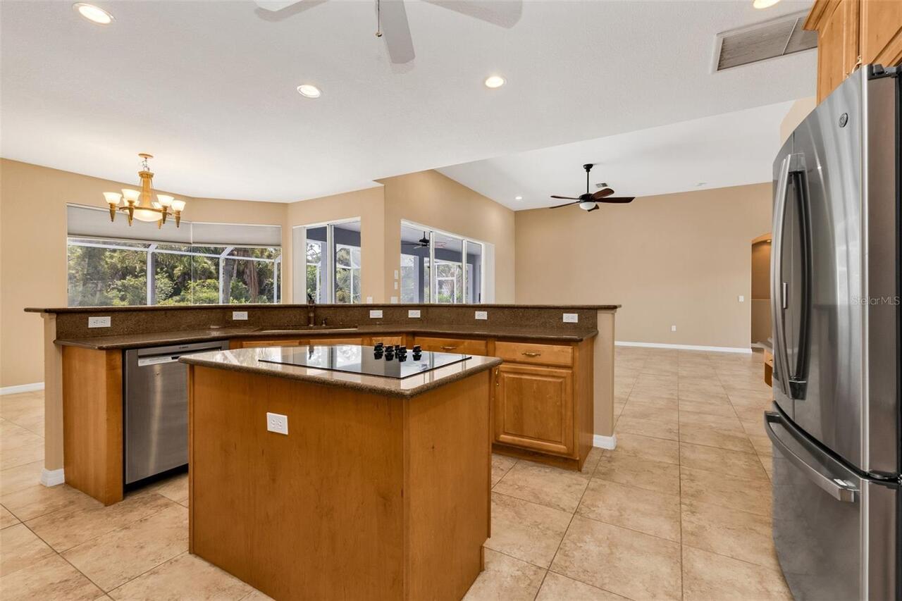 Listing Photo 16