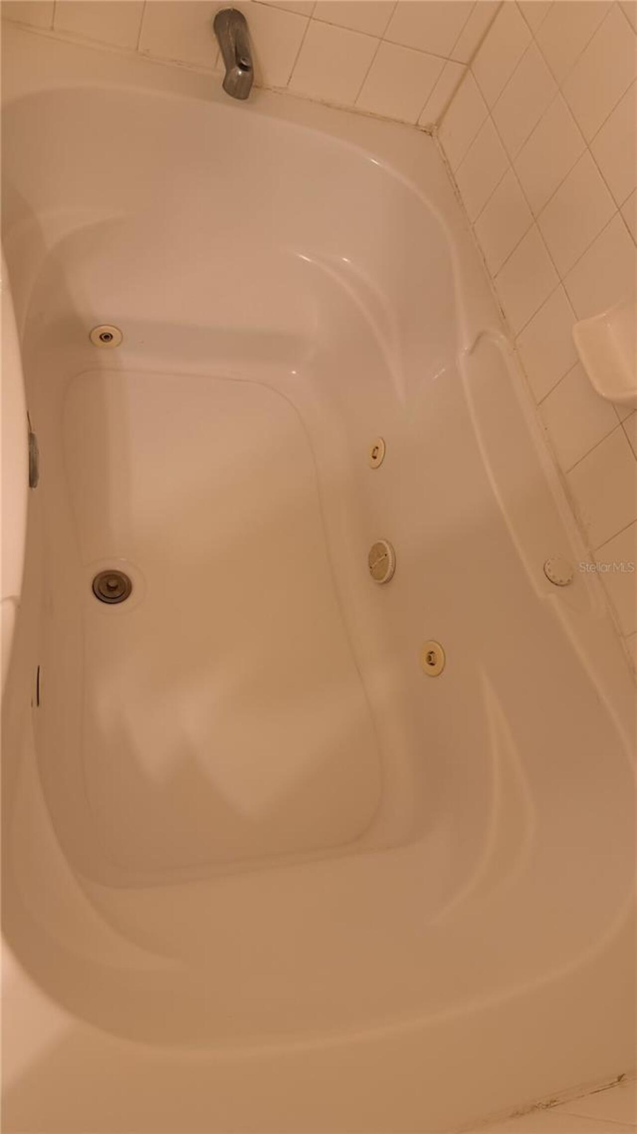 Listing Photo 6