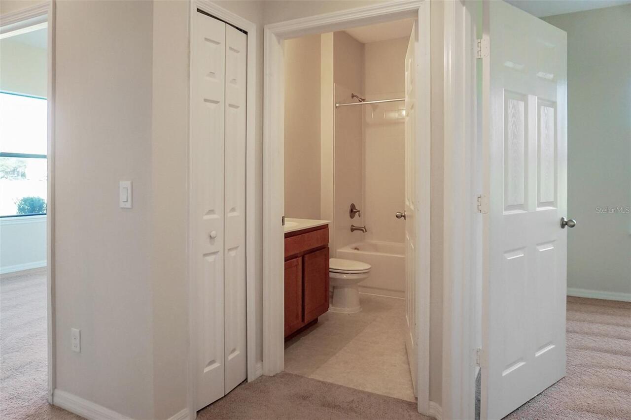 Listing Photo 10