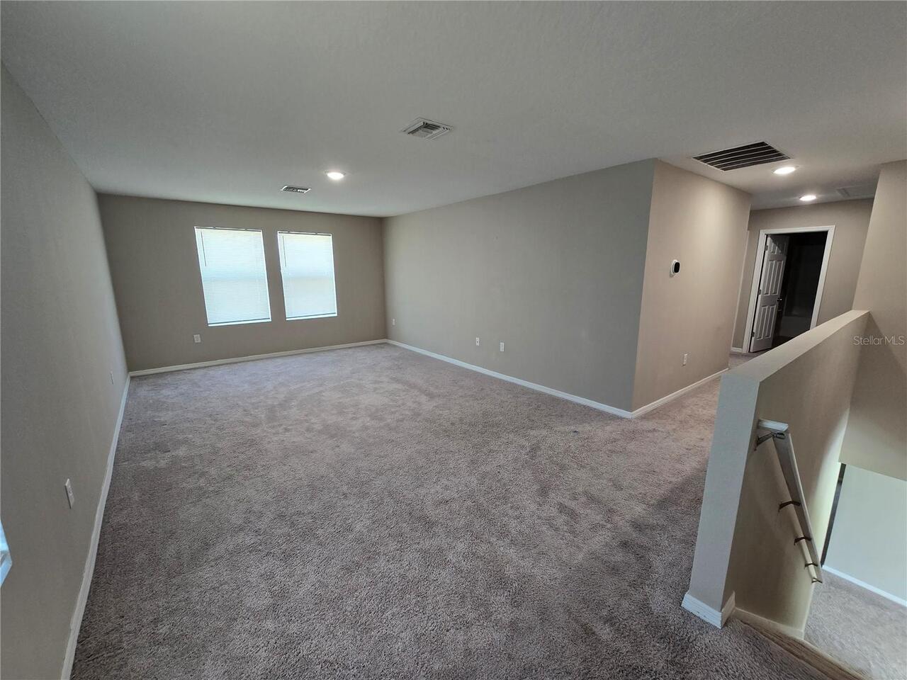 Listing Photo 12