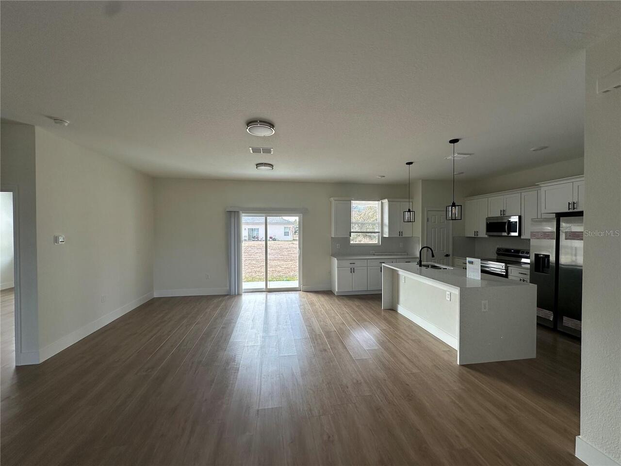 Listing Photo 10