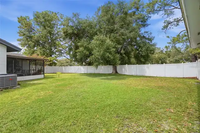 Listing Photo 23