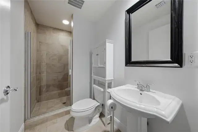 Listing Photo 38