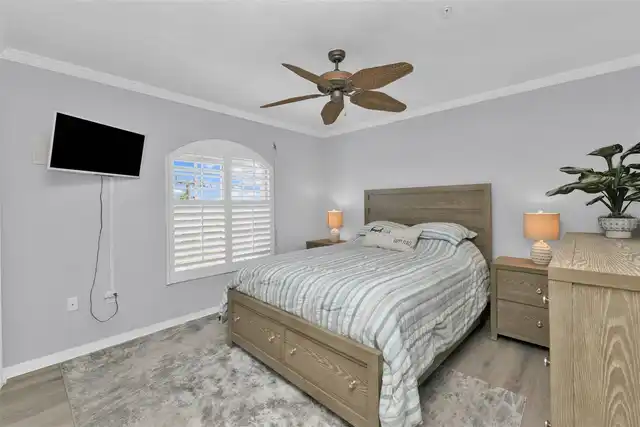 Listing Photo 28