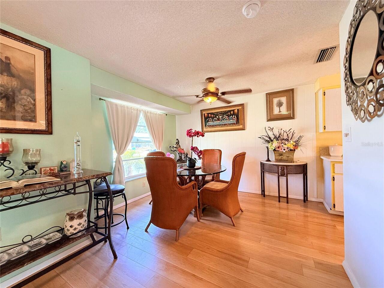 Listing Photo 7