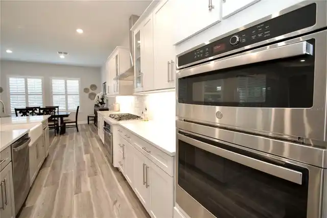 Listing Photo 11