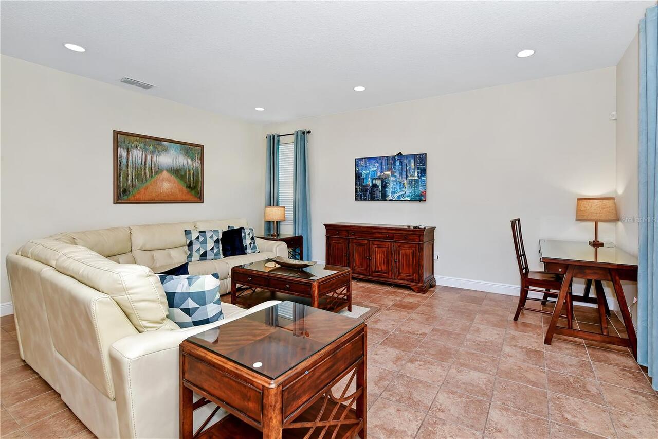 Listing Photo 14