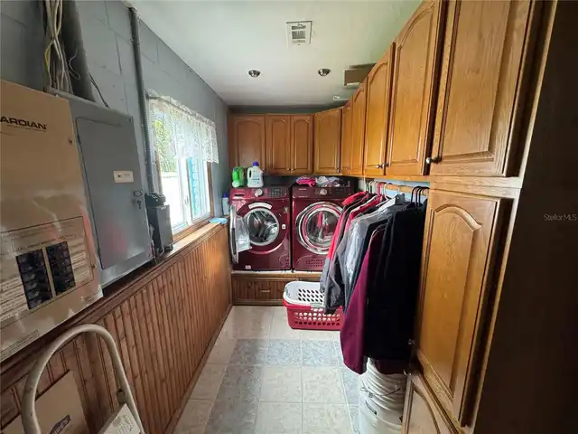 Listing Photo 14